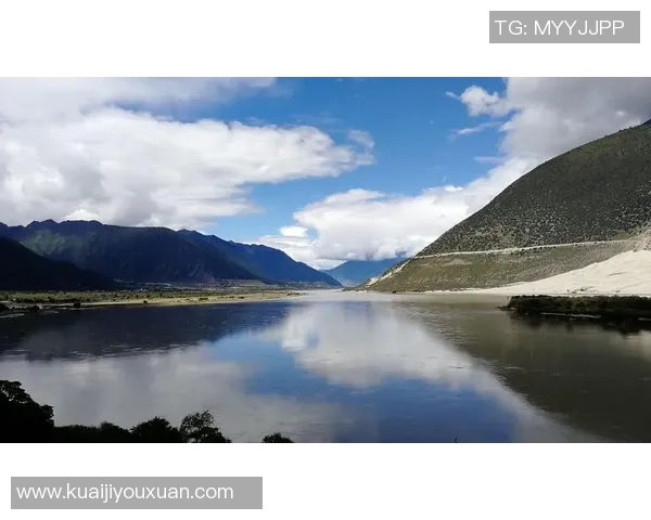 代怀博的成长之路：从梦想起航到实现人生价值的探索之旅