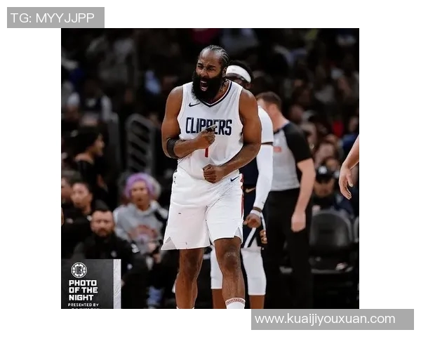 哈登重返火箭希望升温休斯顿准备顶薪合约迎回昔日MVP 哈登重返火箭希望升温休斯顿准备顶薪合约迎回昔日MVP