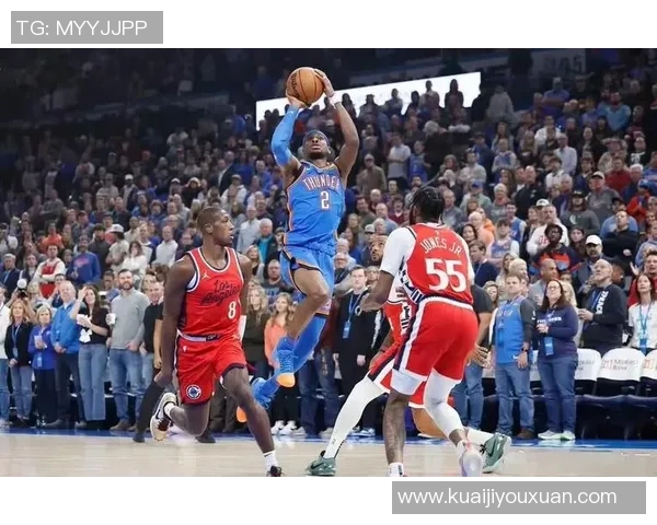 快船与雷霆激战5月16日争夺季后赛席位的关键对决