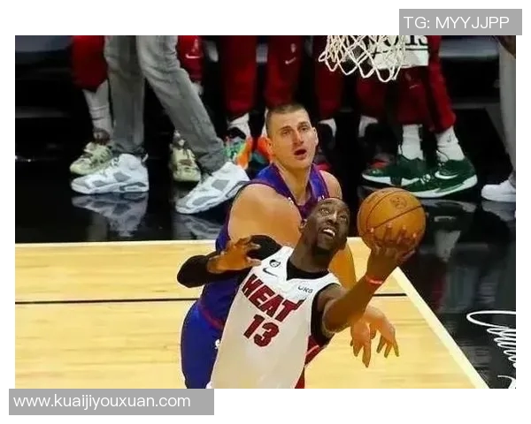 快船与勇士激战在即12月24日篮球盛宴不容错过