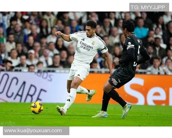 皇马与皇家社会阵容对比分析及比赛前瞻探讨