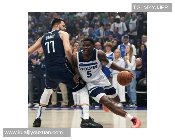 雄鹿与森林狼激战正酣比分悬念迭起引发球迷热议