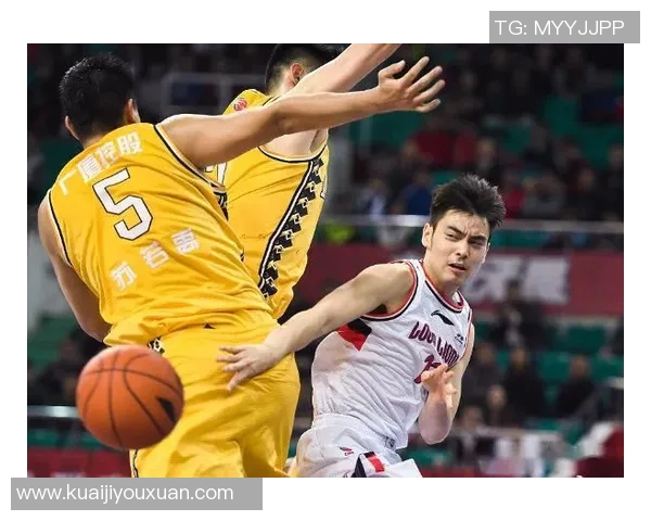 张兆旭的篮球之路：从青涩少年到CBA明星的奋斗故事